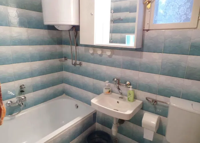 Apartment In 15380 *