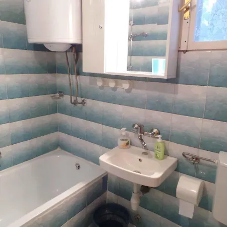 Apartament In 15380 *